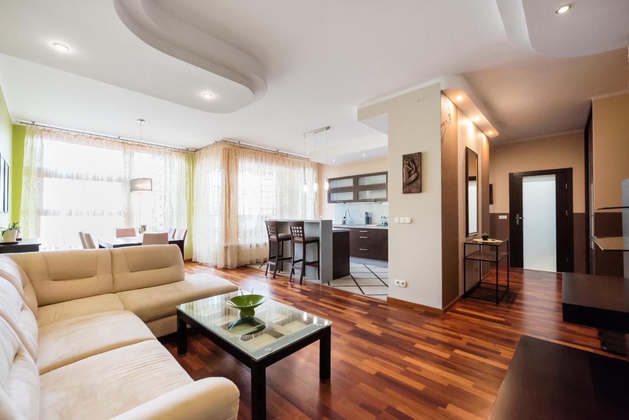 Wilanow Luxury Green Apartment วอร์ซอ ภายนอก รูปภาพ